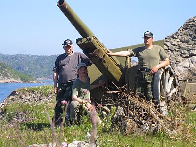 Rolf,Andy und Jörg am Geschütz